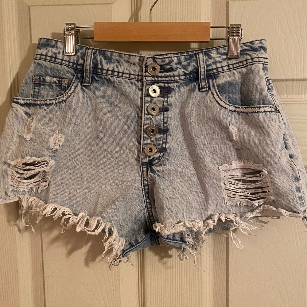 Rue21 Distressed Acid Wash High Waist Denim Shorts